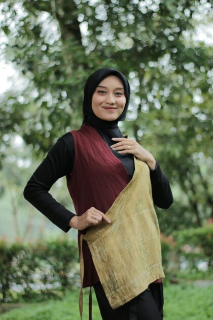 Outer Kayu Teger Merah Kuning Ecoprint 🌿☘️🍁